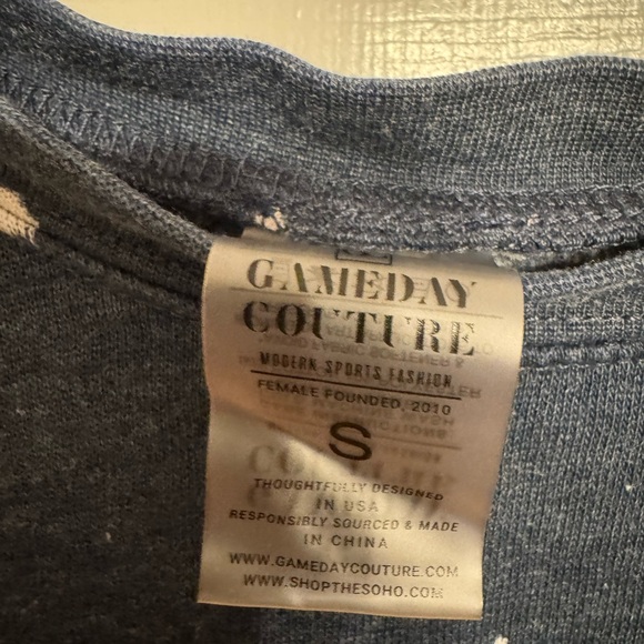 UNC Tar Heels Navy and White Sweatshirt - Picture 3 of 4